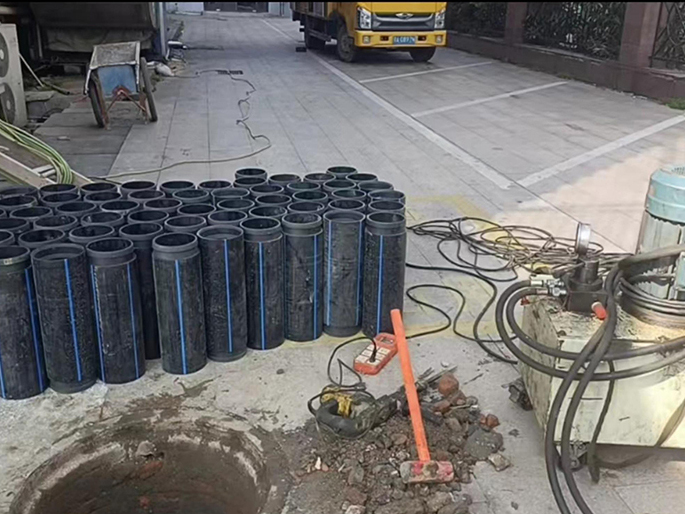 宝山PE置换管厂家 DN315置换管 非开挖管短管置换